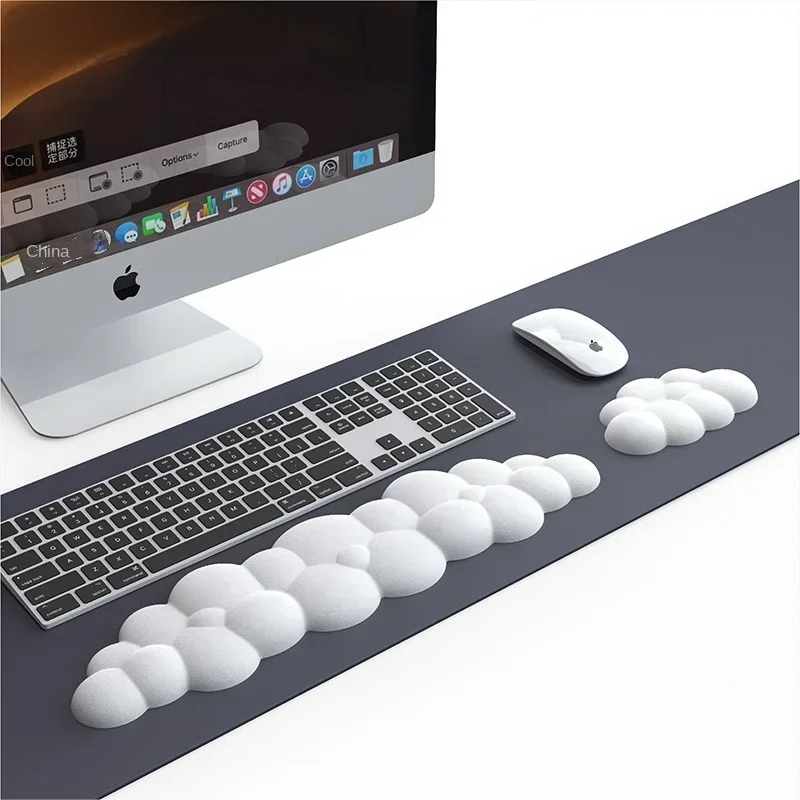 Cloud Mouse pad with wrist rest