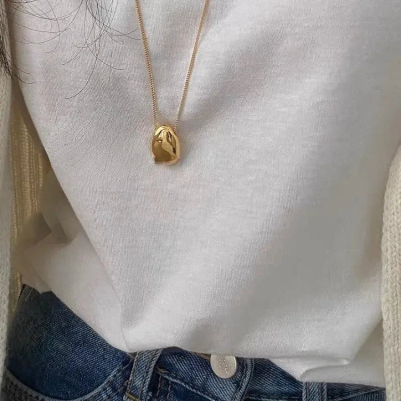 Bilandi Metal Teardrop Pendant Necklace