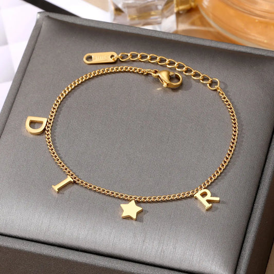 Pulsera con colgante de estrella y letra de nueva moda de Corea