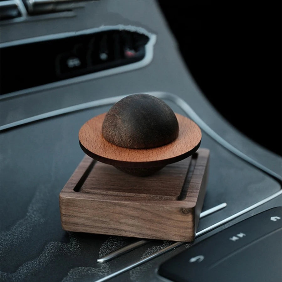 Jupiter-Shaped Wood Scent Diffuser