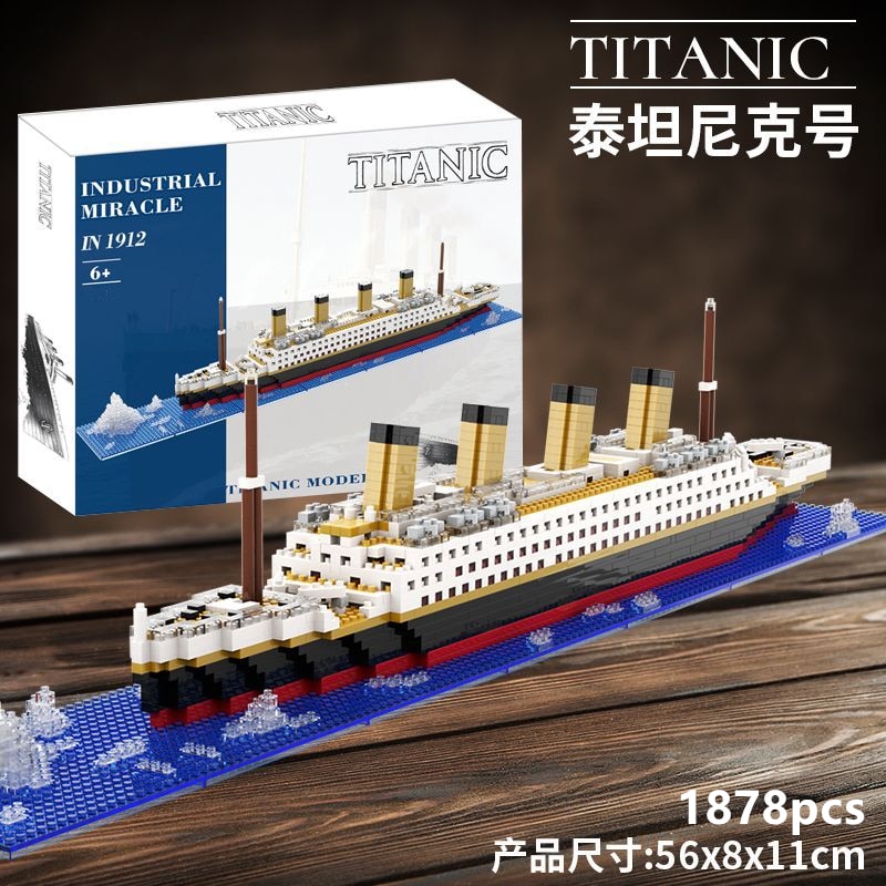 Titanic Creative Luxury Iceberg Cruise Ship Boat Wreck Set - BestShop
