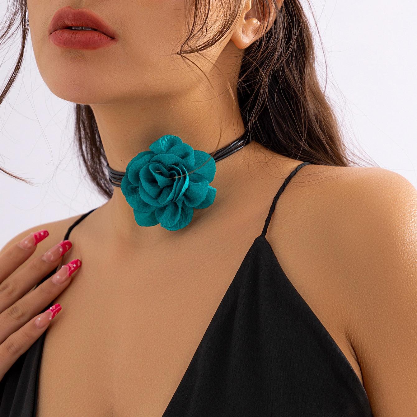 Exaggerated Goth Rose Flower Clavicle Chain Necklace - BestShop