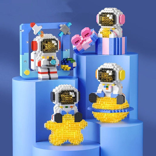 Glowing Astronaut Building Blocks Set - BestShop