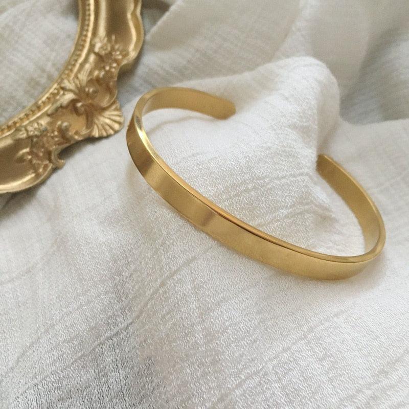Simple Smooth Gold Cuff - BestShop