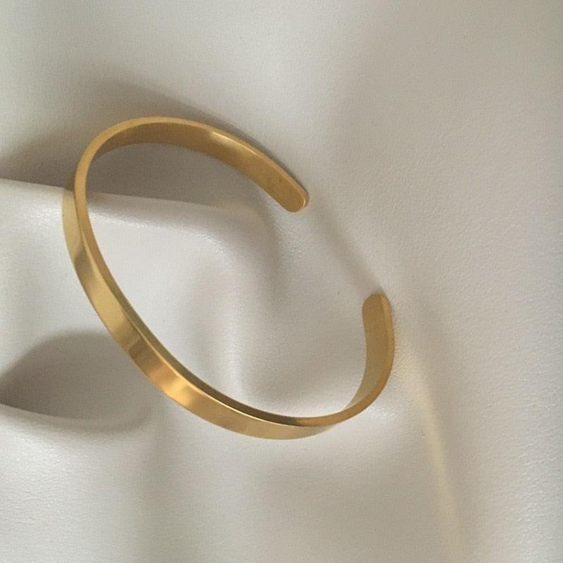 Simple Smooth Gold Cuff - BestShop