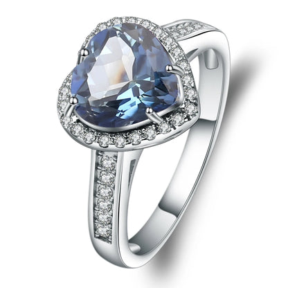 Bague en iolite en forme de cœur