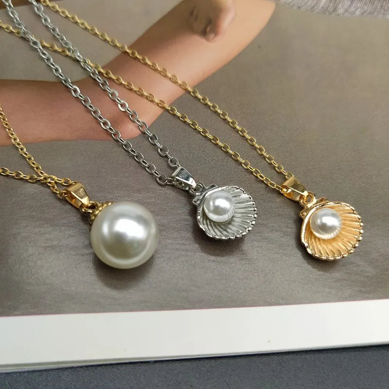 Trendy Shell Imitation Pearl Pendant Necklace