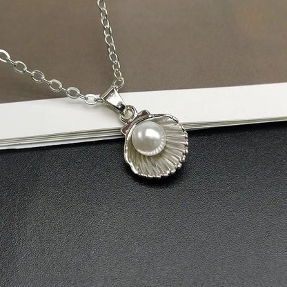 Trendy Shell Imitation Pearl Pendant Necklace