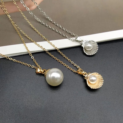 Trendy Shell Imitation Pearl Pendant Necklace