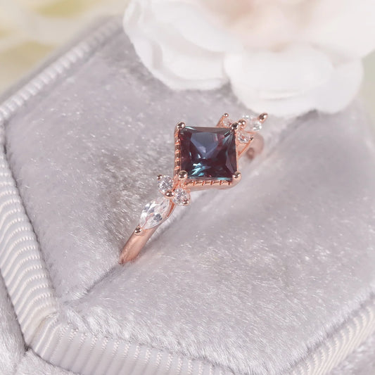 18K Gold Alexandrite Ring