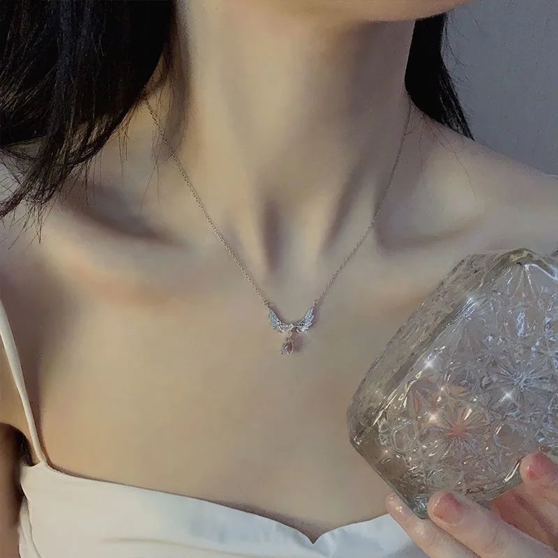 Light Luxury Angel Wings Pendant Necklace