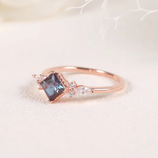 18K Gold Alexandrite Ring