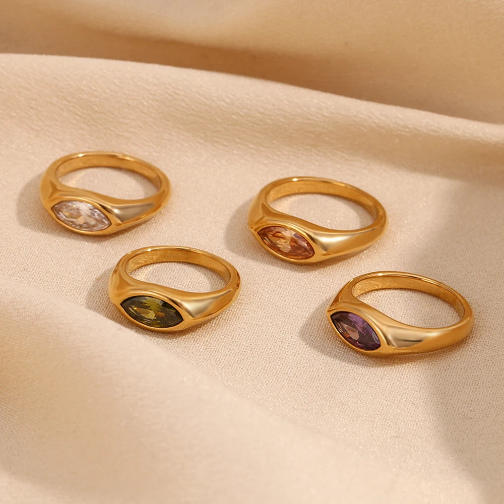 E.B.belle Horse Eye Zircon Seal Ring