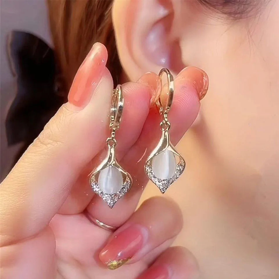 Fashion Korean Angel Eye Earrings
