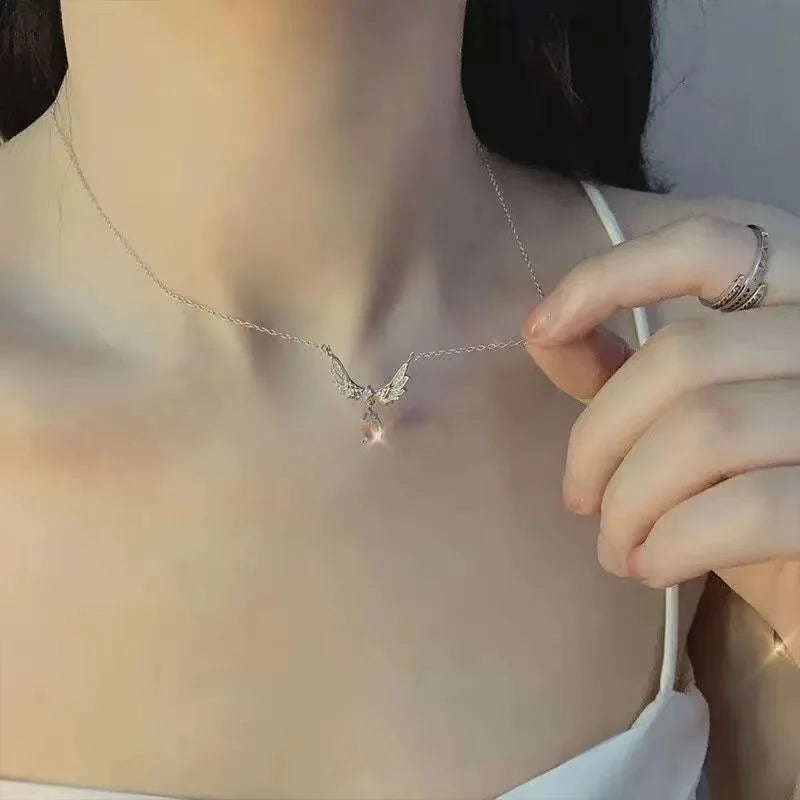 Light Luxury Angel Wings Pendant Necklace