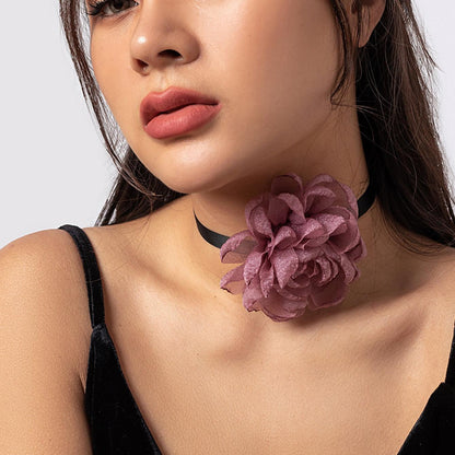 Exaggerated Goth Rose Flower Clavicle Chain Necklace - BestShop