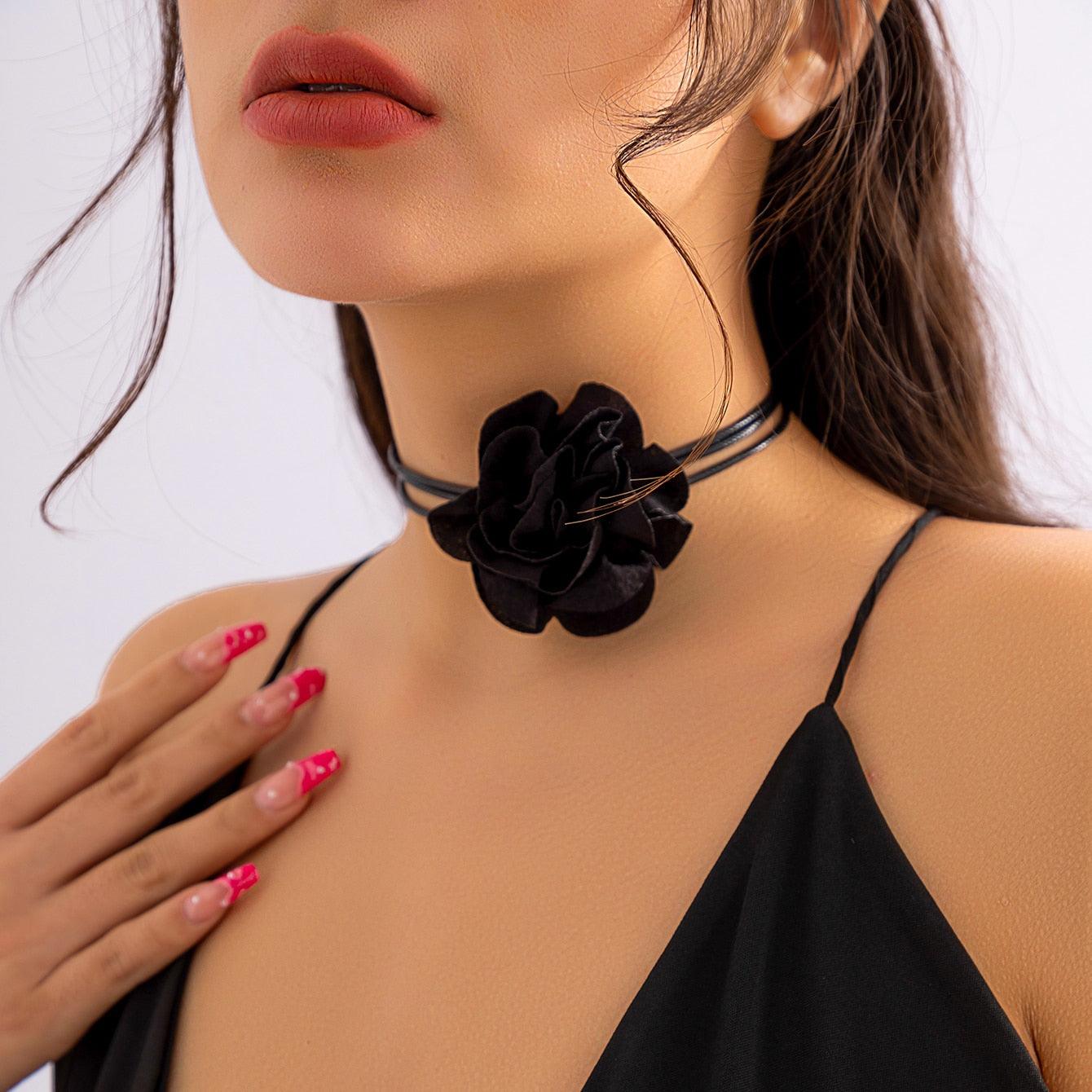 Exaggerated Goth Rose Flower Clavicle Chain Necklace - BestShop