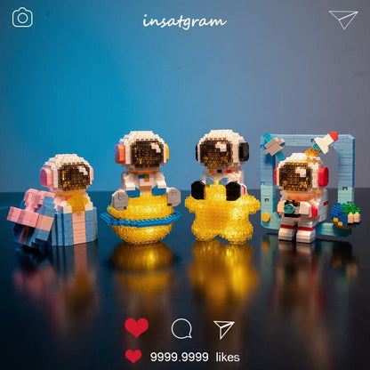 Glowing Astronaut Building Blocks Set - BestShop