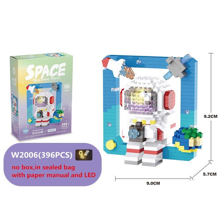 Glowing Astronaut Building Blocks Set - BestShop