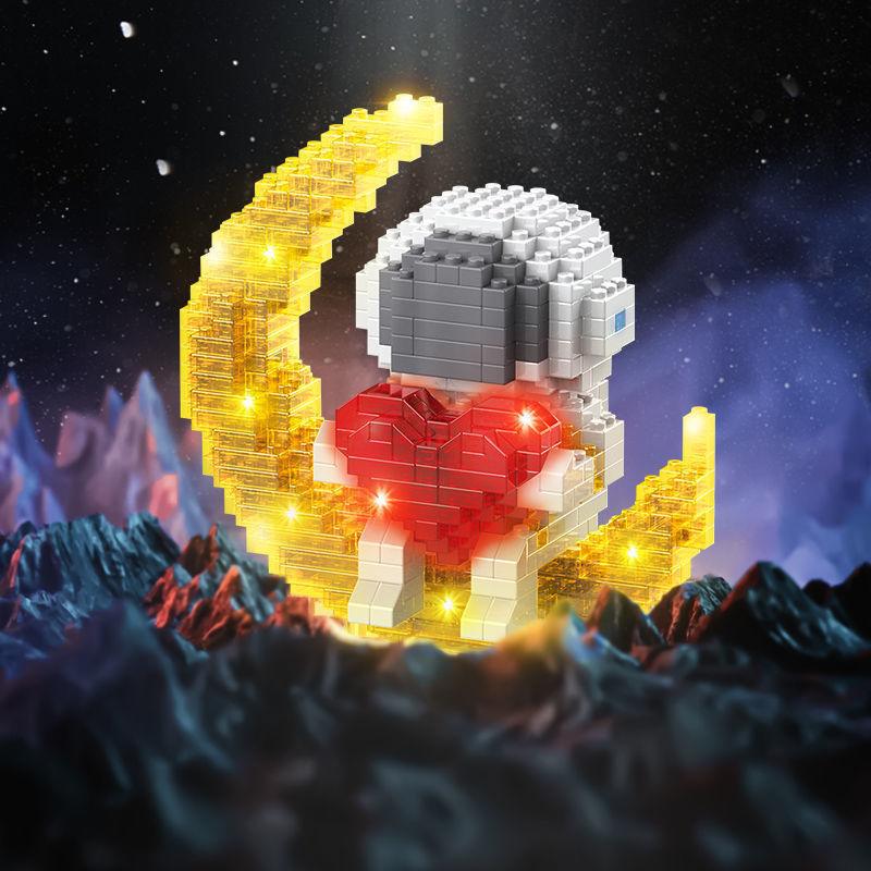 Glowing Astronaut Building Blocks Set - BestShop