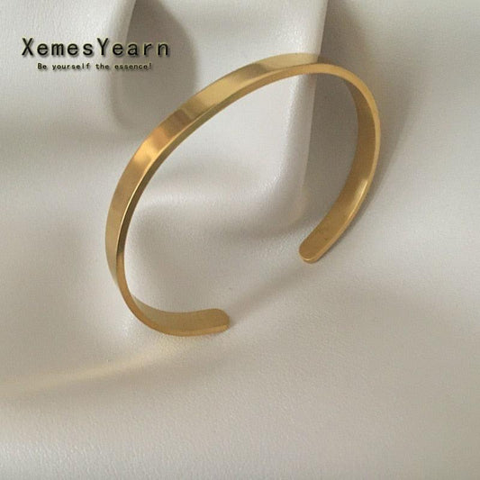 Simple Smooth Gold Cuff - BestShop