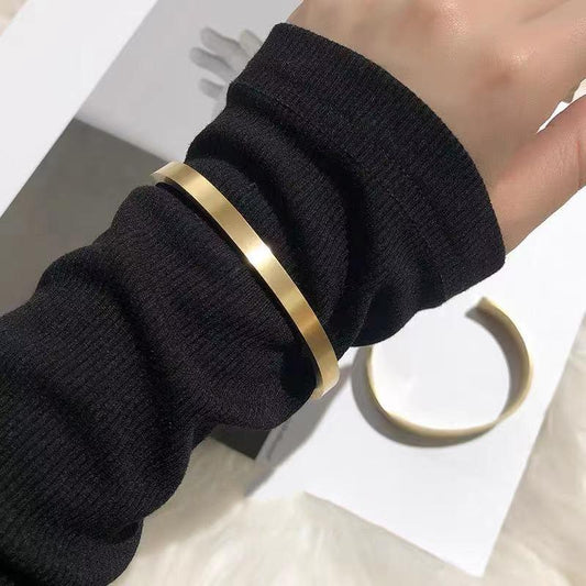 Simple Smooth Gold Cuff - BestShop