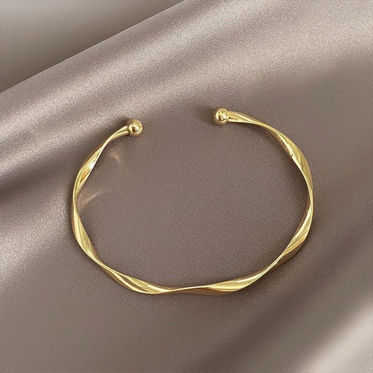 Twisted Metal Cuff - BestShop
